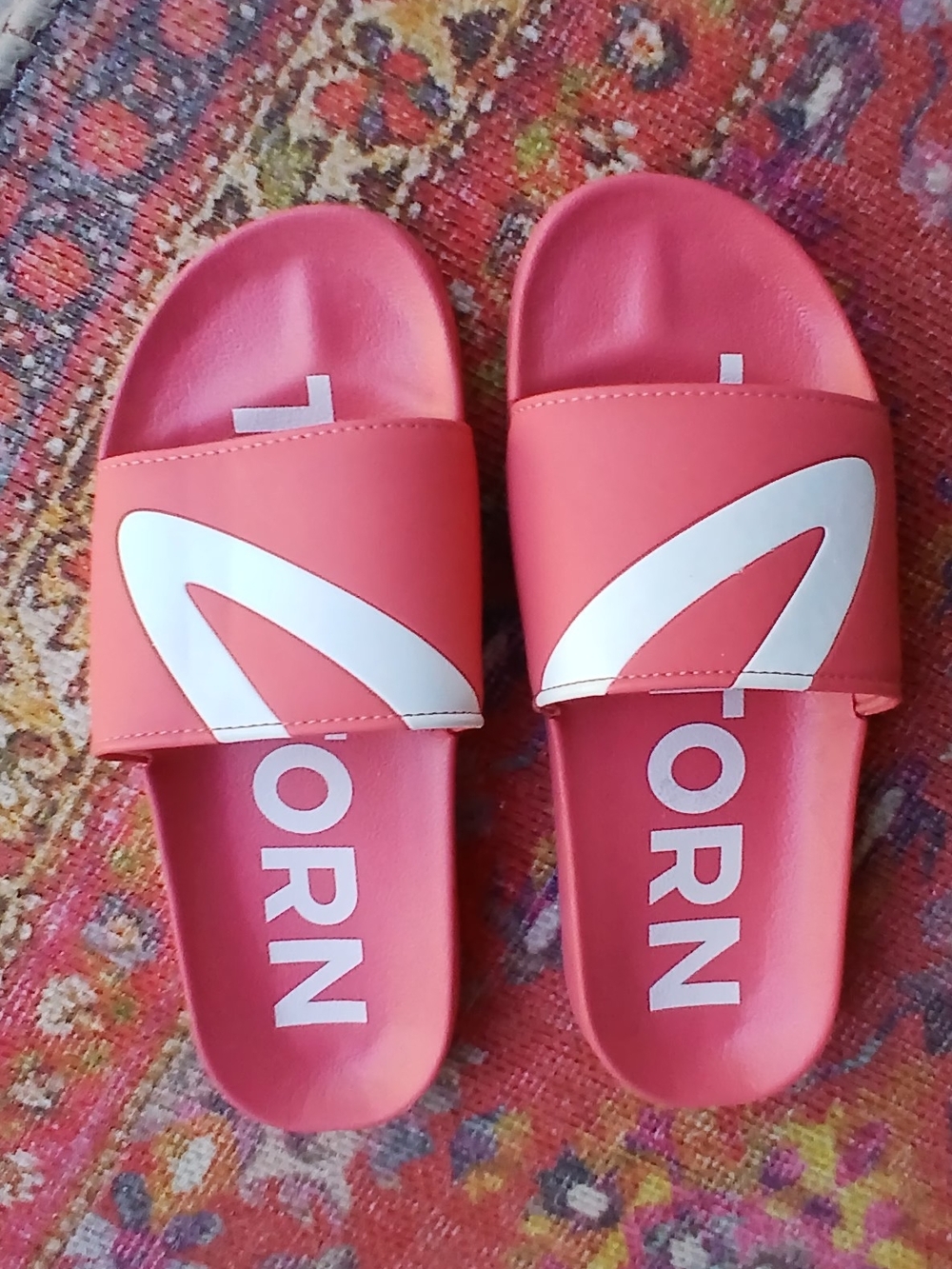 Tretorn Coral Slide Sandals with White Logo Size 8